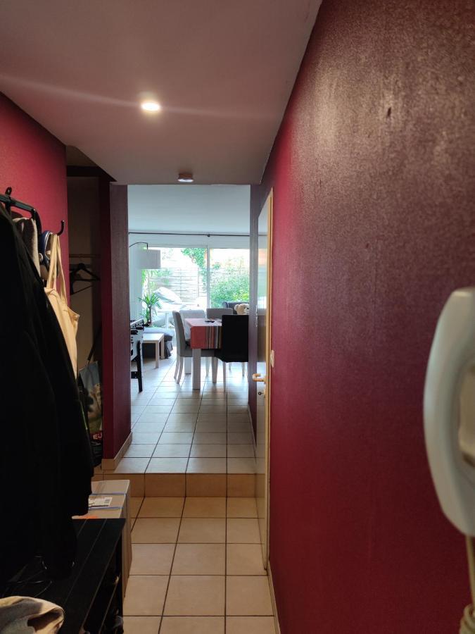 Agreable Maison De Ville Climatisee Avec Billard, Babyfoot, Ps4, Terrasse Privee Le Bouscat Bagian luar foto