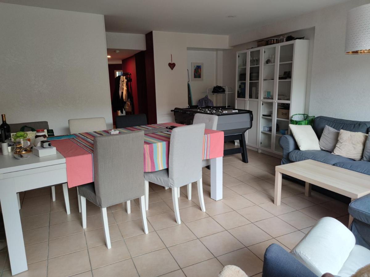 Agreable Maison De Ville Climatisee Avec Billard, Babyfoot, Ps4, Terrasse Privee Le Bouscat Bagian luar foto